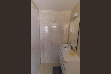 Apartamento à venda com 70m², 2 quartos e sem vaga