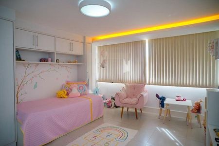 Casa à venda com 585m², 4 quartos e 3 vagas