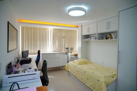 Casa à venda com 585m², 4 quartos e 3 vagas