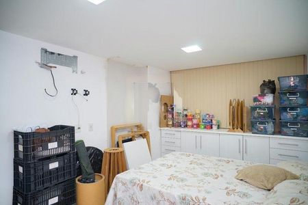 Casa à venda com 585m², 4 quartos e 3 vagas