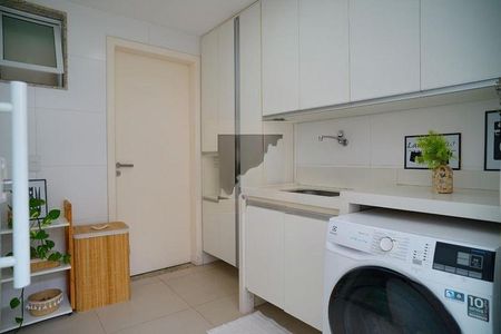 Casa à venda com 585m², 4 quartos e 3 vagas