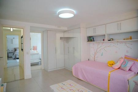 Casa à venda com 585m², 4 quartos e 3 vagas