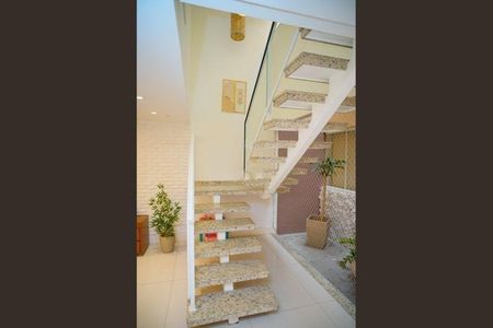 Casa à venda com 585m², 4 quartos e 3 vagas