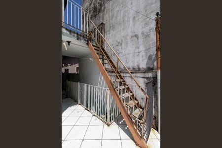 Casa à venda com 232m², 5 quartos e 2 vagas Casa à venda com 232m², 5 quartos e 2 vagasCasa 2