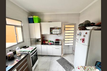 Casa à venda com 222m², 6 quartos e 2 vagasCozinha 3