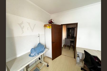 Casa à venda com 222m², 6 quartos e 2 vagasQuarto 4