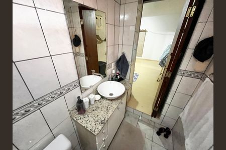 Casa à venda com 222m², 6 quartos e 2 vagasBanheiro da Suite 5