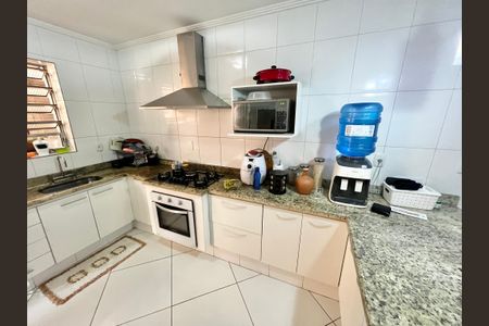 Casa à venda com 222m², 6 quartos e 2 vagasCozinha 2