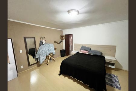 Casa à venda com 222m², 6 quartos e 2 vagasQuarto 5 Suíte