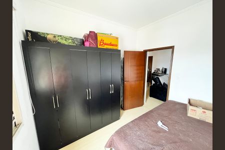 Casa à venda com 222m², 6 quartos e 2 vagasQuarto 3