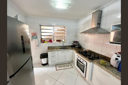 Casa à venda com 222m², 6 quartos e 2 vagasCozinha 2