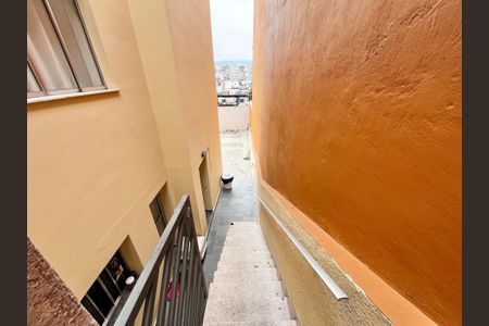 Casa à venda com 222m², 6 quartos e 2 vagasEscada