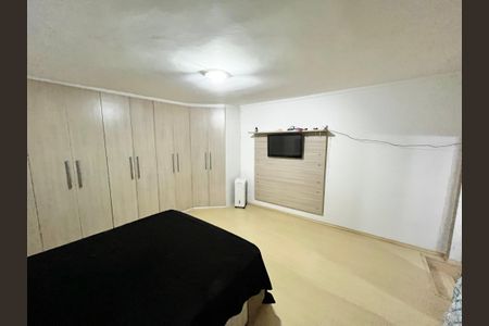 Casa à venda com 222m², 6 quartos e 2 vagasQuarto 5 Suíte