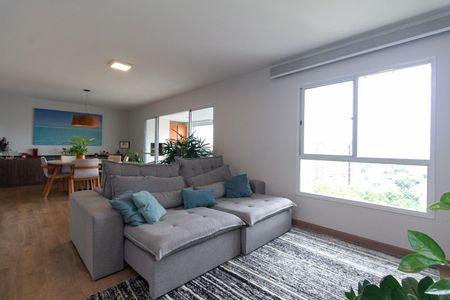 Apartamento à venda com 130m², 4 quartos e 2 vagasSala