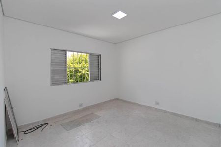 Quarto 1 de casa para alugar com 2 quartos, 200m² em Vila Leonor, São Paulo