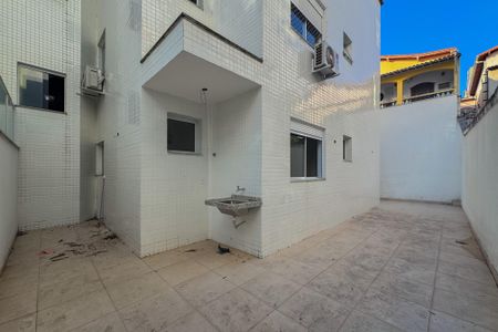 Apartamento à venda com 160m², 3 quartos e 2 vagasVaranda