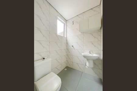 Casa à venda com 75m², 3 quartos e 1 vaga Casa à venda com 75m², 3 quartos e 1 vagaBanheiro social