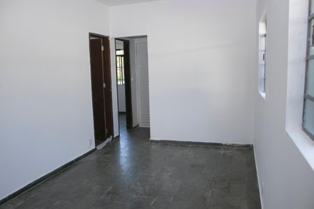 Casa para alugar com 90m², 2 quartos e sem vagaSala