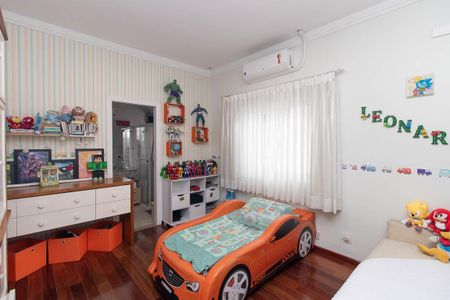 Casa para alugar com 450m², 4 quartos e 6 vagas Casa para alugar com 450m², 4 quartos e 6 vagasSuíte 2