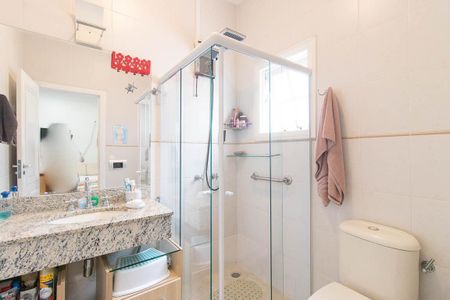 Casa para alugar com 450m², 4 quartos e 6 vagas Casa para alugar com 450m², 4 quartos e 6 vagasBanheiro da Suíte 2