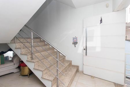 Casa para alugar com 450m², 4 quartos e 6 vagas Casa para alugar com 450m², 4 quartos e 6 vagasHall de entrada