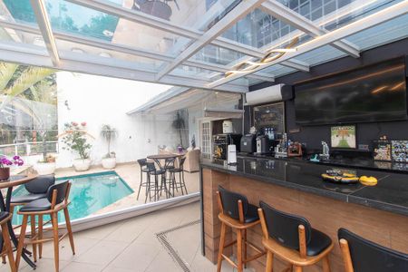 Casa para alugar com 450m², 4 quartos e 6 vagas Casa para alugar com 450m², 4 quartos e 6 vagasÁrea gourmet