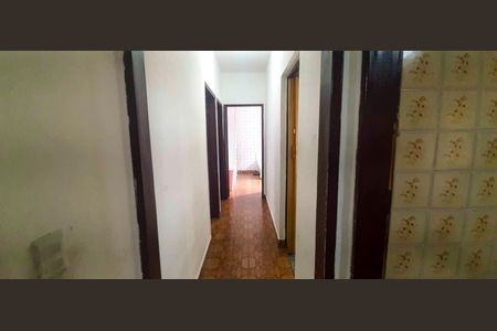 Casa à venda com 280m², 6 quartos e 2 vagasCasa 1 - Corredor