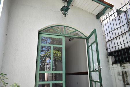 Casa à venda com 280m², 6 quartos e 1 vagaFachada