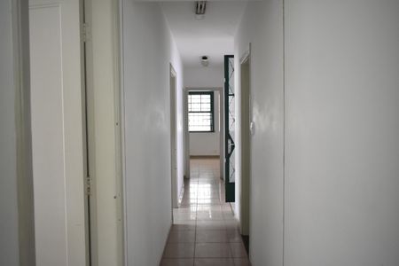 Casa à venda com 280m², 6 quartos e 1 vagaCorredor