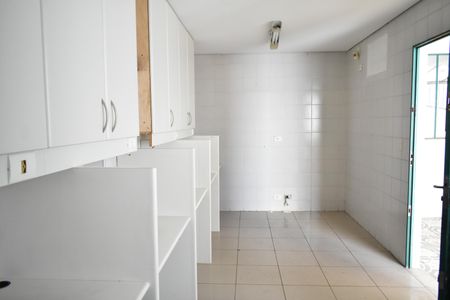 Casa à venda com 280m², 6 quartos e 1 vagaQuarto externo