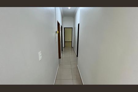 Casa para alugar com 215m², 4 quartos e 6 vagasCorredor