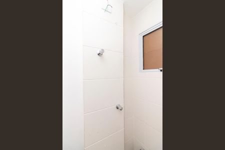 Banheiro Social de apartamento para alugar com 1 quarto, 33m² em Santana, São Paulo