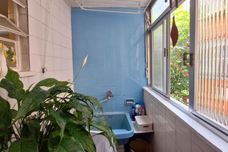 Apartamento à venda com 70m², 2 quartos e 1 vagaÁrea de Serviço