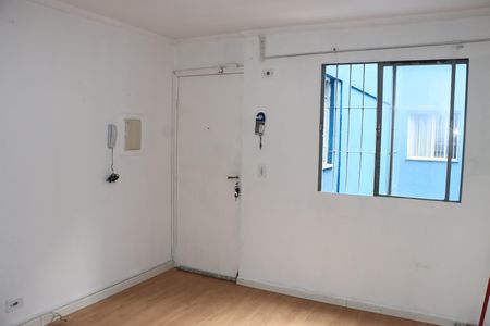 Sala de apartamento para alugar com 2 quartos, 54m² em Parque Pirajussara, Embu das Artes