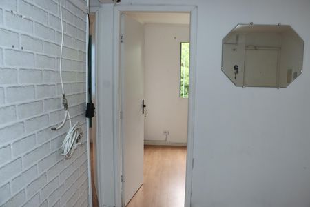 Sala de apartamento para alugar com 2 quartos, 54m² em Parque Pirajussara, Embu das Artes