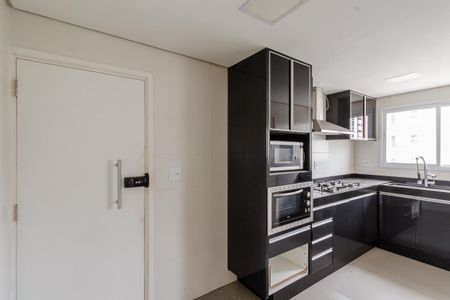 Apartamento para alugar com 240m², 3 quartos e 2 vagasCozinha