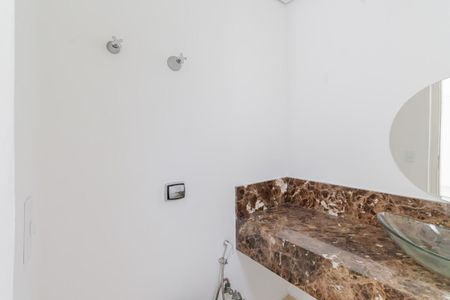 Apartamento para alugar com 240m², 3 quartos e 2 vagasLavabo