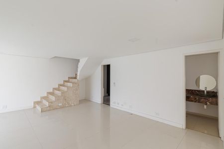 Apartamento para alugar com 240m², 3 quartos e 2 vagasSala