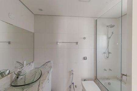 Apartamento para alugar com 240m², 3 quartos e 2 vagasBanheiro da Suíte 1