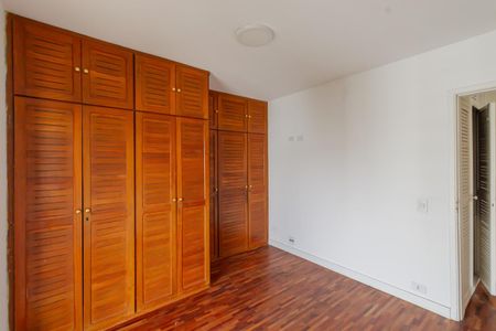 Apartamento para alugar com 240m², 3 quartos e 2 vagasQuarto 1