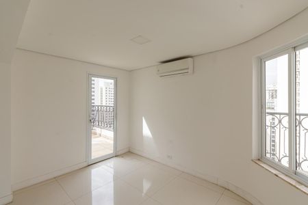 Apartamento para alugar com 240m², 3 quartos e 2 vagasSala