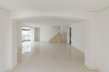 Apartamento para alugar com 240m², 3 quartos e 2 vagasSala