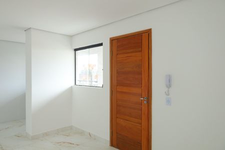 Sala/Cozinha de apartamento para alugar com 2 quartos, 38m² em Cidade Antônio Estêvão de Carvalho, São Paulo