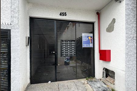 Apartamento para alugar com 38m², 2 quartos e sem vaga Apartamento para alugar com 38m², 2 quartos e sem vagaFachada