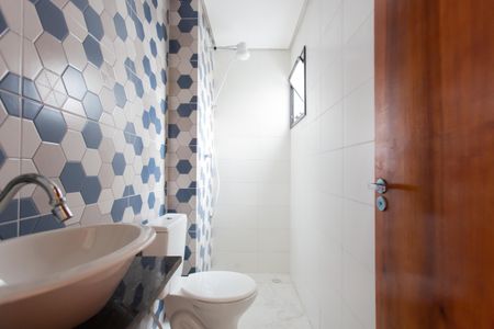 Apartamento para alugar com 38m², 2 quartos e sem vaga Apartamento para alugar com 38m², 2 quartos e sem vagaBanheiro Social
