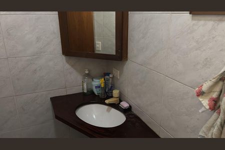 Casa de Condomínio para alugar com 3 quartos, 75m² em Bonsucesso, Rio de Janeiro