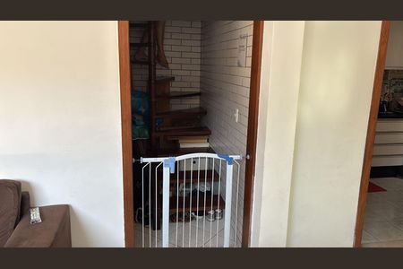 Casa de Condomínio para alugar com 3 quartos, 75m² em Bonsucesso, Rio de Janeiro