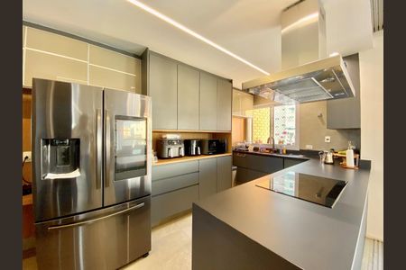 Apartamento à venda com 291m², 4 quartos e 4 vagasFoto 42