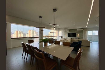 Apartamento à venda com 291m², 4 quartos e 4 vagasFoto 40