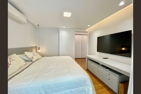 Apartamento à venda com 291m², 4 quartos e 4 vagasFoto 53